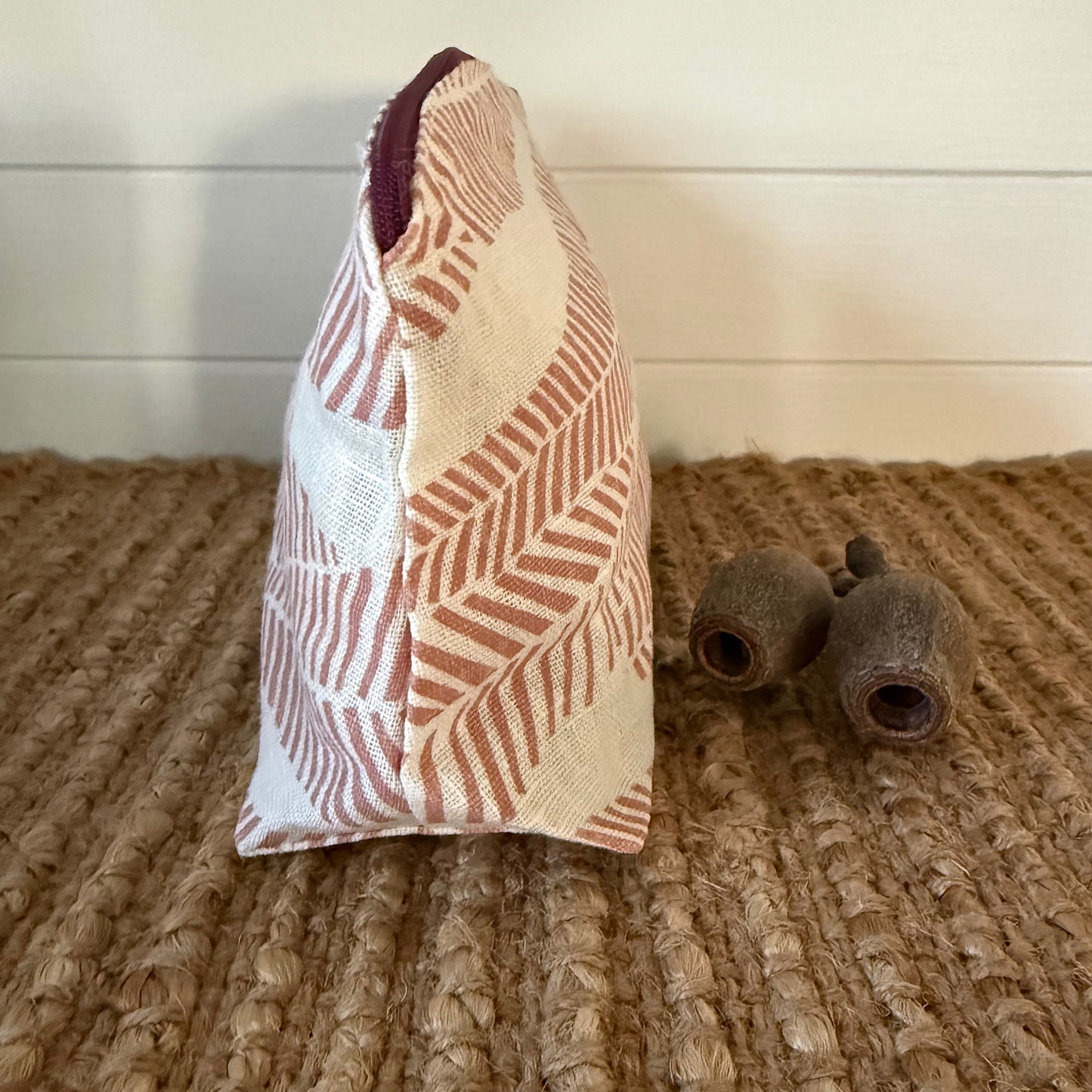 botanical linen pouch : eucalyptus pink/white